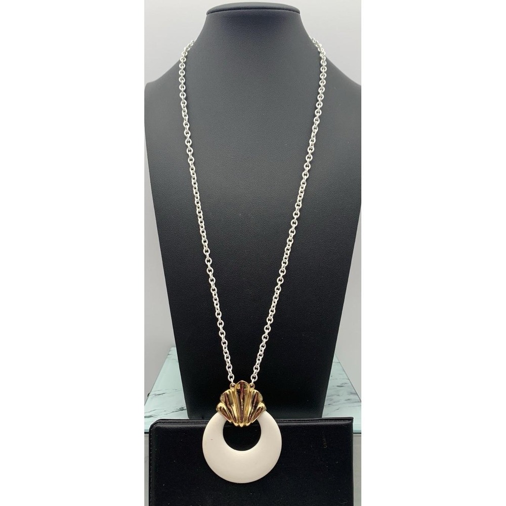 Vintage Napier‎ White Chain Necklace With A Gold Tone Shell Look & White Pendant